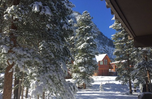 Frisco Condo | Walk to Main Street - 4 Bed 3 Bath Sleeps 11 - Close to Copper/Breck/Keystone