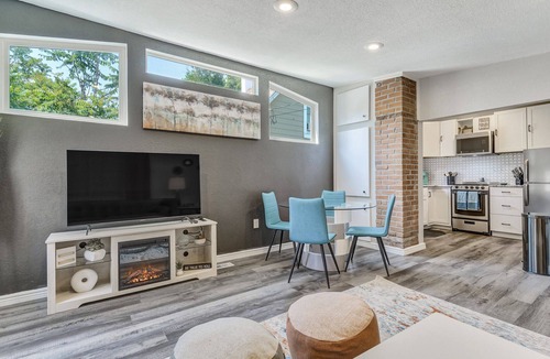 Downtown Colorado Springs House | Walkable to downtown restaurants & bars-Fire Pit