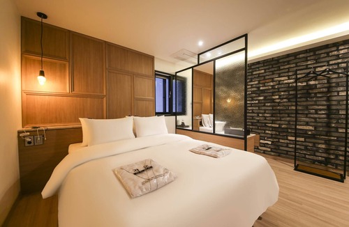 Cheonan Hotel | WALL Hotel