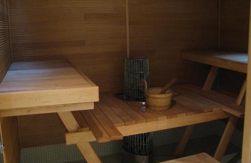 Reittio Apartment | Wanha Koulu Tahko Unelma, 4mh, Palju, Sauna, Tupakeittiö, Wifi, Liikuntasali, RinteetSpaRavintola 6km, Lemmikit OK, Edukas
