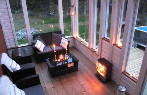Reittio Apartment | Wanha Koulu Tahko Unelma, 4mh, Palju, Sauna, Tupakeittiö, Wifi, Liikuntasali, RinteetSpaRavintola 6km, Lemmikit OK, Edukas