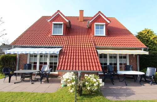 Carolinensiel House | Wattlöper right Comfortable holiday residence