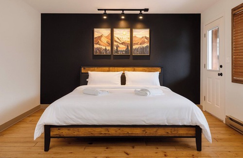 Grand Lake Hotel | Wedding-Approved Private Hotel in Downtown Grand Lake. Walk to Everything.