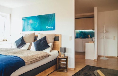 Eibelstadt Apartment | Weingut Leininger Ferienwohnungen