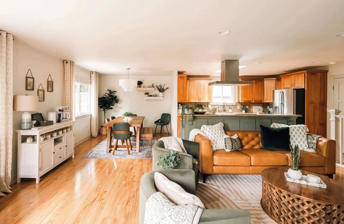 Broomfield House | Wellness Retreat | Cold Plunge | Hot Tub | Sauna
