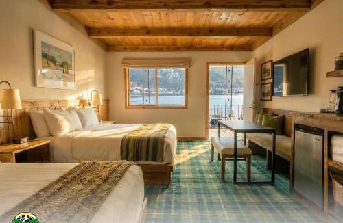 Grand Lake Hotel | Western Riviera Lakeside Lodging