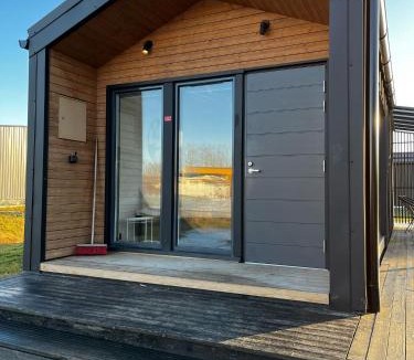 Lumijoki Apartment | Willa Rauha 1A, minikoti katetulla terassilla, ei saunaa