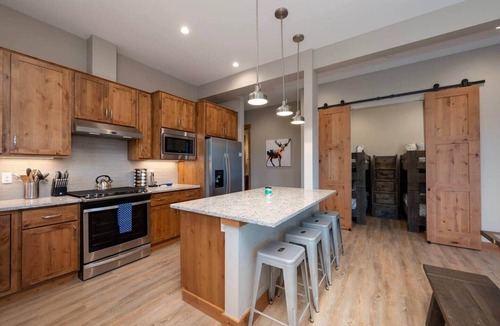 Fraser Apartment | Winter Park/Fraser Condo W/Hot Tub & Mountain View