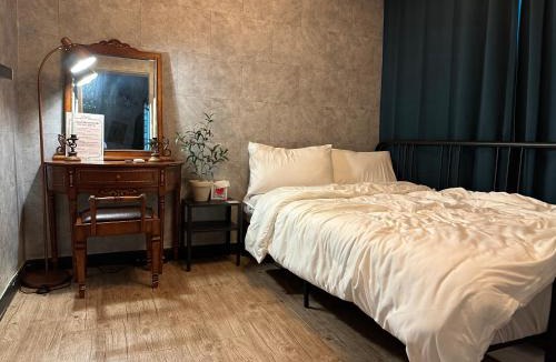 Yeonnam-dong Apartment | Wizard House in Hongdae