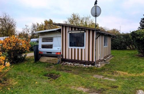 Fehmarn Other | Wohnwagen mit feststehendem Vorzelt