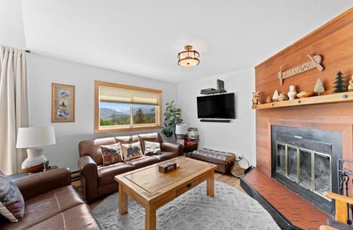 Wildernest Villa | Woodworks Townhomes #6709
