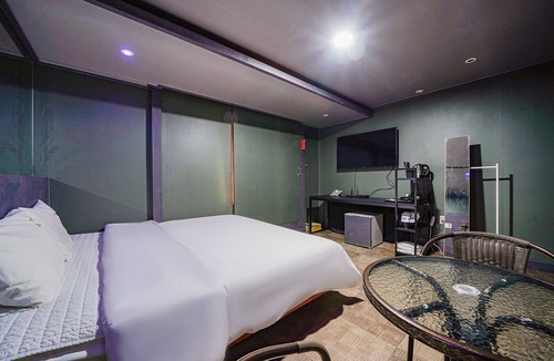 Yangsan Hotel | Yangsan Bukbudong Benz