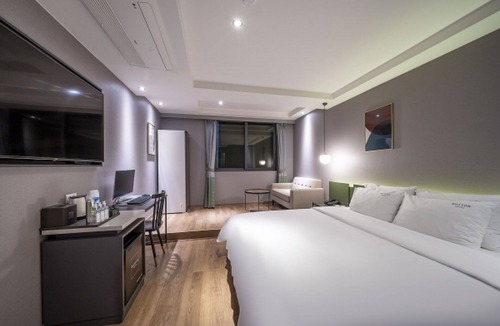Yangsan Hotel | Yangsan Seoksan Button