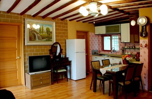 Yangyang House | Yangyang Sigol Punggyeong Pension