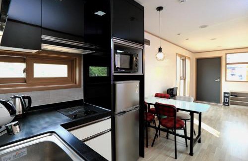 Yeongwol House | Yeongwol cubezone