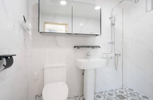Kamdo House | Yeosu Beach Castle Pension