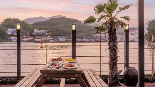 Yeosu House | Yeosu Janggun Island Pension