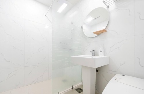 Dolsan-eup Hotel | Yeosu-si noblehotel