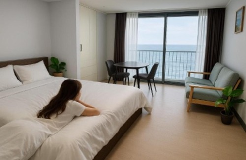 Yeosu Apartment | Yeosu Utop Ubless 美친뷰 맛집 크루즈 & 아르떼뮤지엄 할인티켓제공