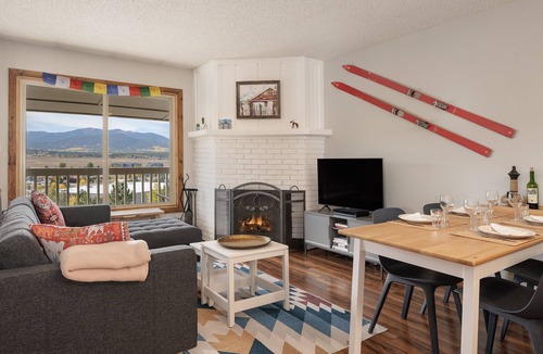 Fraser Condo | Young-Family Friendly Condo in Super Central Location