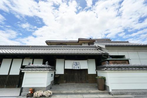 一棟貸切宿 空と家 日の出