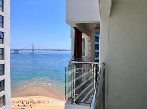 더퍼스트 광안