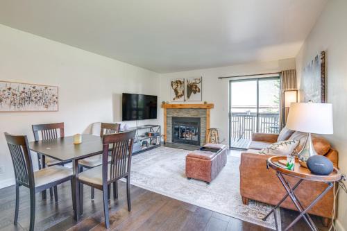 1/2 Mi to Dtwn Frisco: Mtn-View Condo w/Pool!