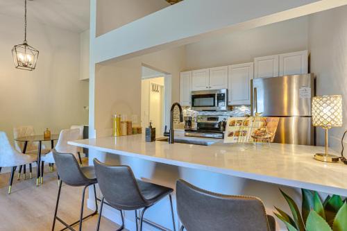 1 Mi to Dtwn: Condo w/Pool Access in Castle Rock