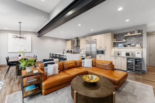 164 Caravelle Drive : 3