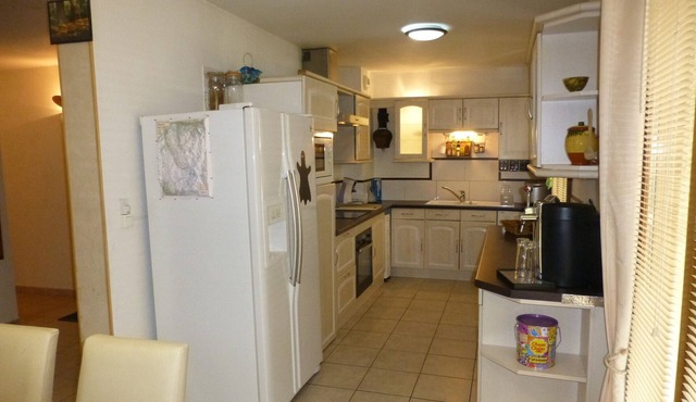 2-Bedroom Apartment with Balcony and Wifi in Brides-les-Bains