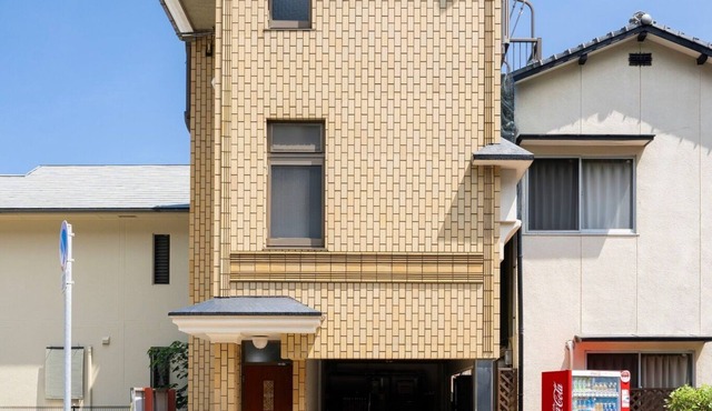 2 buildings 11 people station square 3 minutes /Takamatsu Kagawa