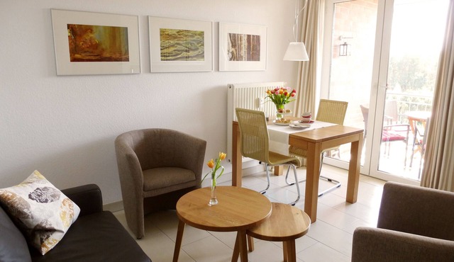 2 room apartment 36 sqm for 2 guests Swimming pool and sauna approx. 8 minutes walk to the beach WLAN