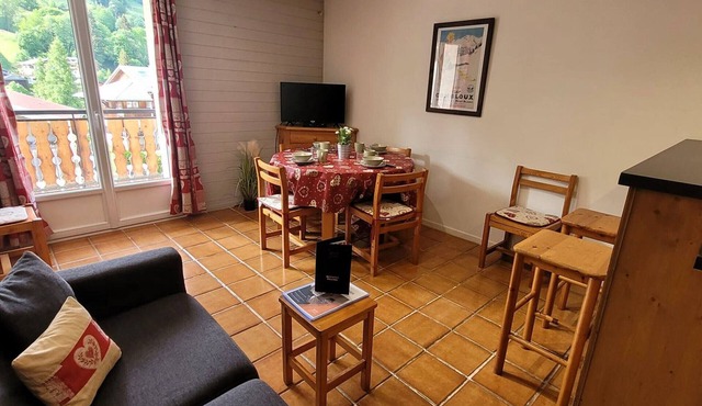 2-room apartment with cabin in central Les Gets, bright, 3-star rated
