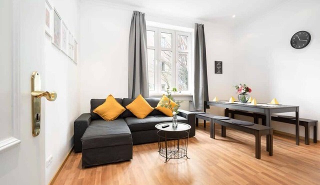 2bedroom in historic villa near Nymphenburg Palace