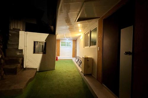 3 minutes from Seoul Station Hotel-style 3 rooms 3 bathrooms 5 beds KTX AREX