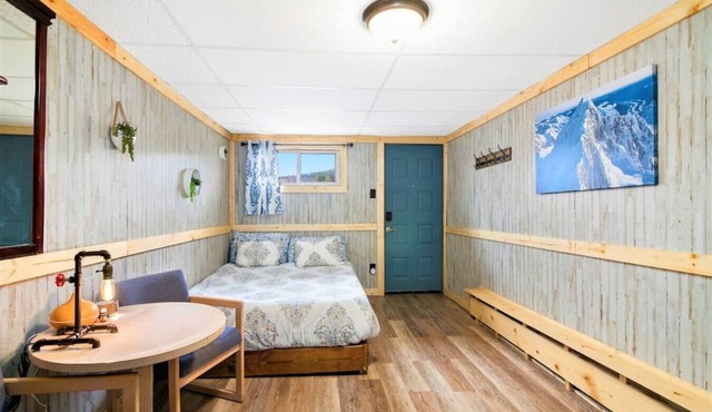 #3 Private Room in Motel Dog Friendly Leadville CO