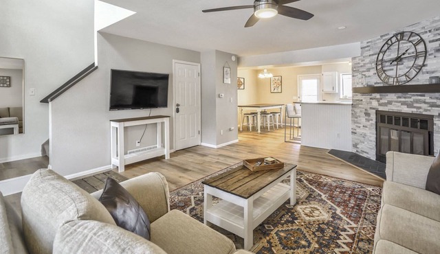 3BR State Park&Mountains Nearby Lake