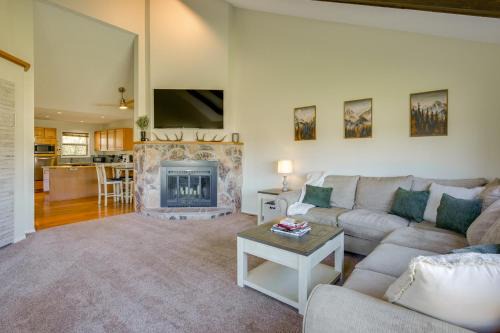 4 Mi to Dtwn Pagosa Springs Gem with Mtn Views!