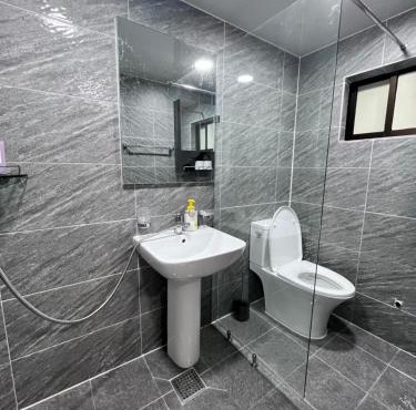 4, near hongdae, 3 beds, 2 rooms