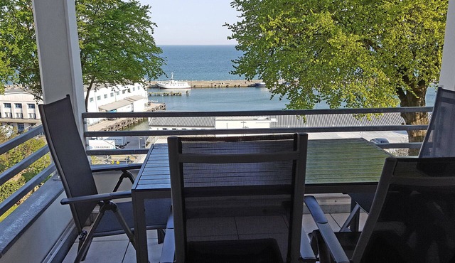 4 star * apartment with panoramic sea view, 1st row, Sassnitz auf Rügen