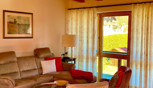 4-Star Superior Apartment (80 sqm) with Mountain View, Shared Terrace & Wi-Fi