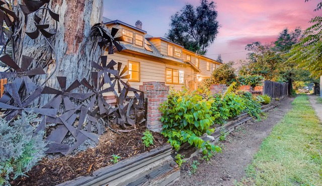 5 King Beds — Chef's Kitchen, Fire Pit Lounge