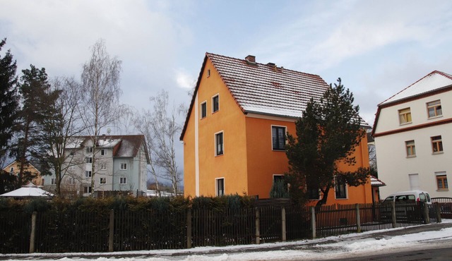 5 minutes to Lake Olbersdorf, vacation apartment with fireplace