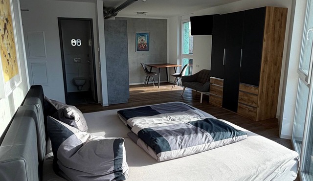 503 - One-room apartment with single bed