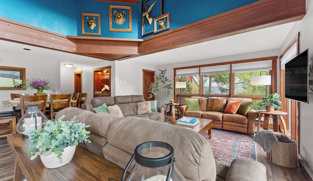 67 W Hanson Rd - Après-Ski Summit Vista Retreat