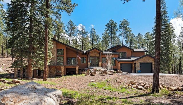 A/C, Luxury Home, Gated Community, Peace & Privacy!