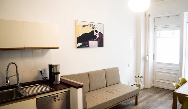 A design gem in the heart of Mitte-Moabit (3bedrooms/2bathrooms)