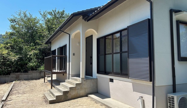 A house with a special interior overlooking the Seto Inland Sea from the windows (perfect for cycling!)