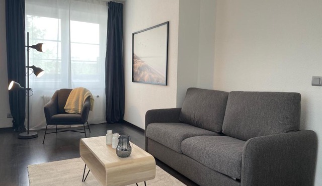 Airport Apartments for 4 - Kitchen - Parking with eCharging