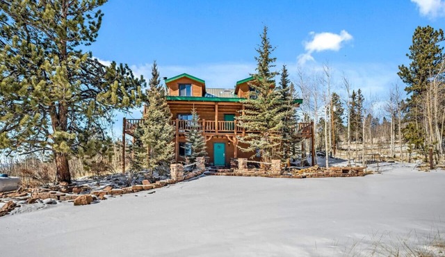 Amazing 3200Sq ft Upgrade Log Cbn GameRoom HotTub